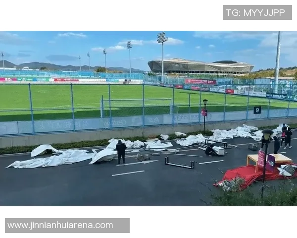 长春气温骤降却挡不住亚泰将士训练热情奋勇备战新赛季