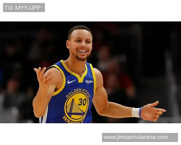 库里三分球生涯命中数达4199个超越罚球命中数令人惊讶 库里三分球生涯命中数达4199个超越罚球命中数令人惊讶