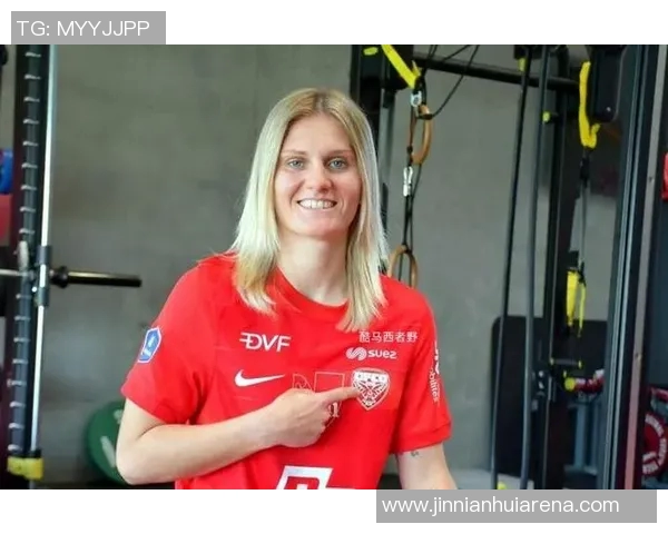 绝杀时刻姜晨璟冷静推射破门VAR确认有效武汉女足暂时领先对手1-0